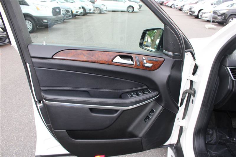 Used 2019 Mercedes-Benz GLS 550 4MATIC image 11