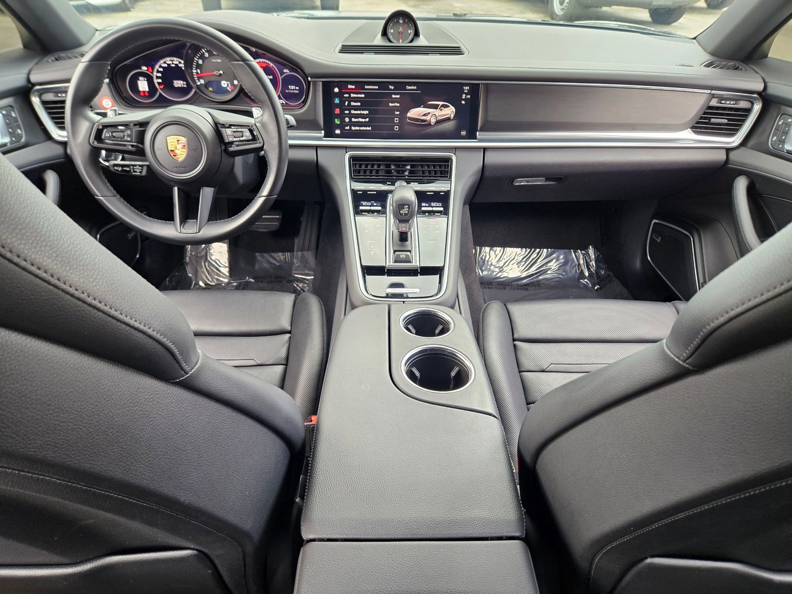 Used 2023 Porsche Panamera Platinum Edition image 17