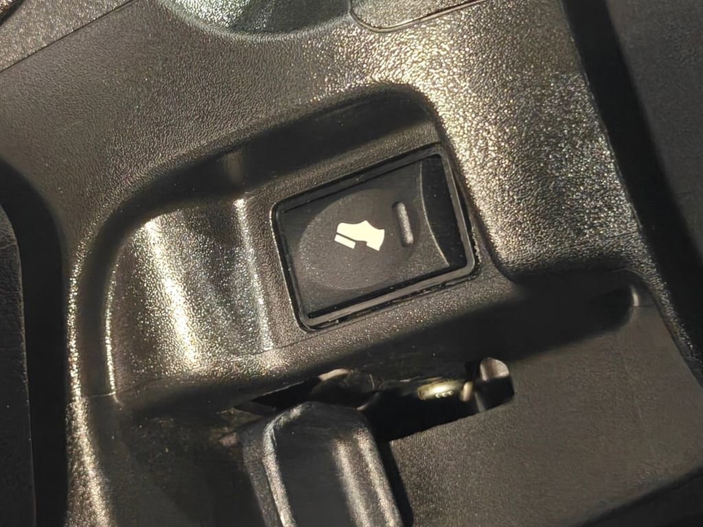 Used 2020 RAM 2500 Laramie AWD/4WD image 12