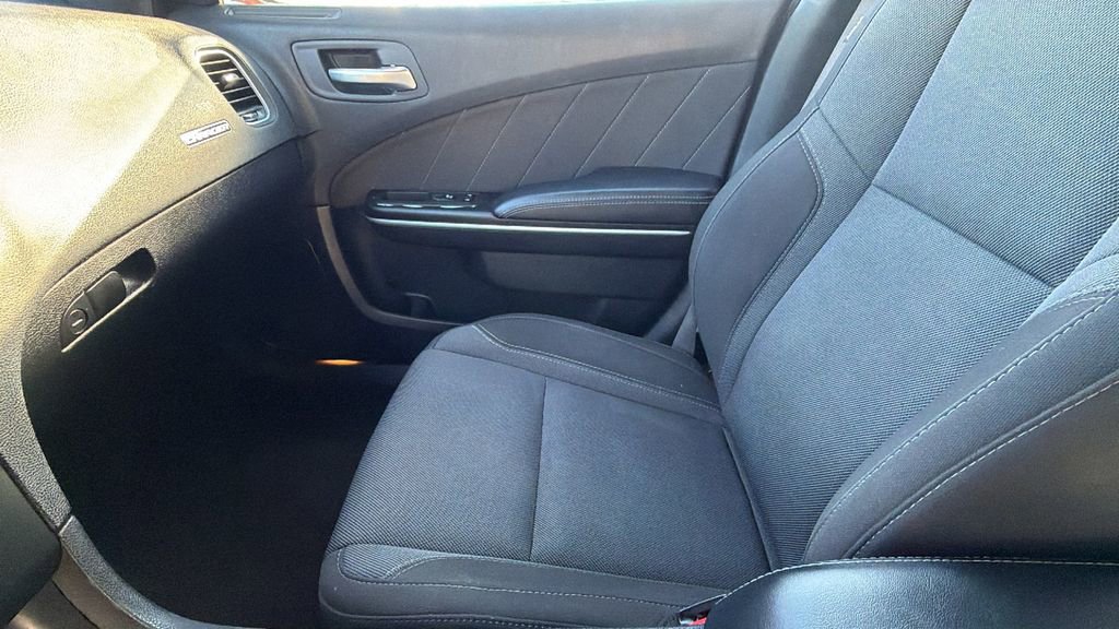 Used 2022 Dodge Charger SXT image 23