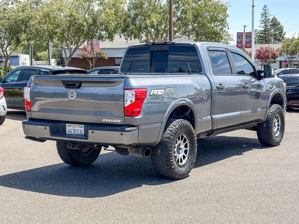 Used 2019 Nissan Titan PRO-4X w/ Pro-4x Convenience Package AWD/4WD image 4
