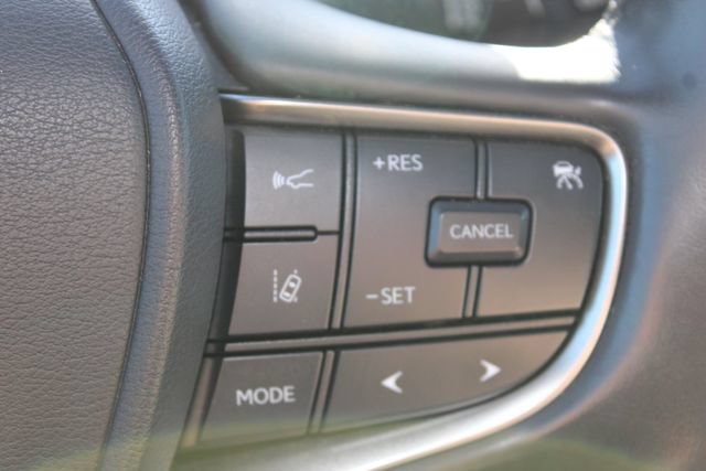 Certified 2023 Lexus UX 250h F Sport FWD image 17