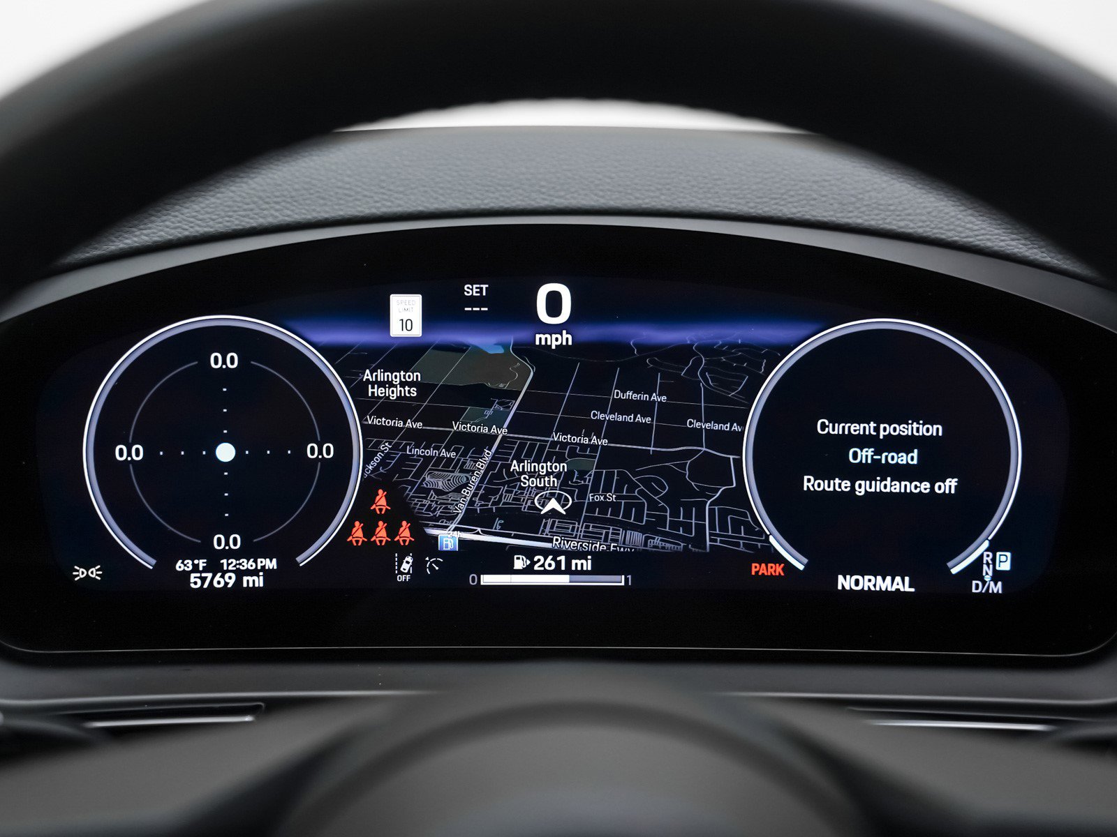 Used 2025 Porsche Cayenne Coupe image 18