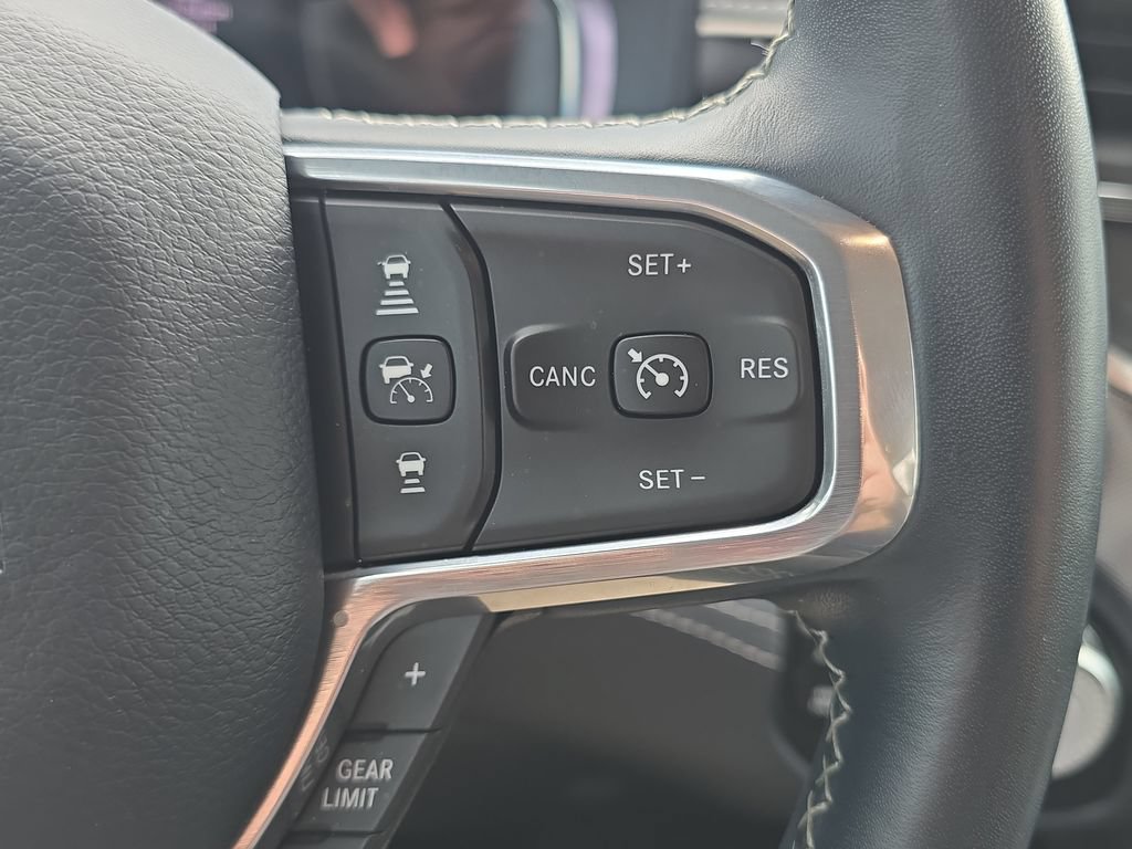Used 2024 RAM 1500 Limited AWD/4WD image 20