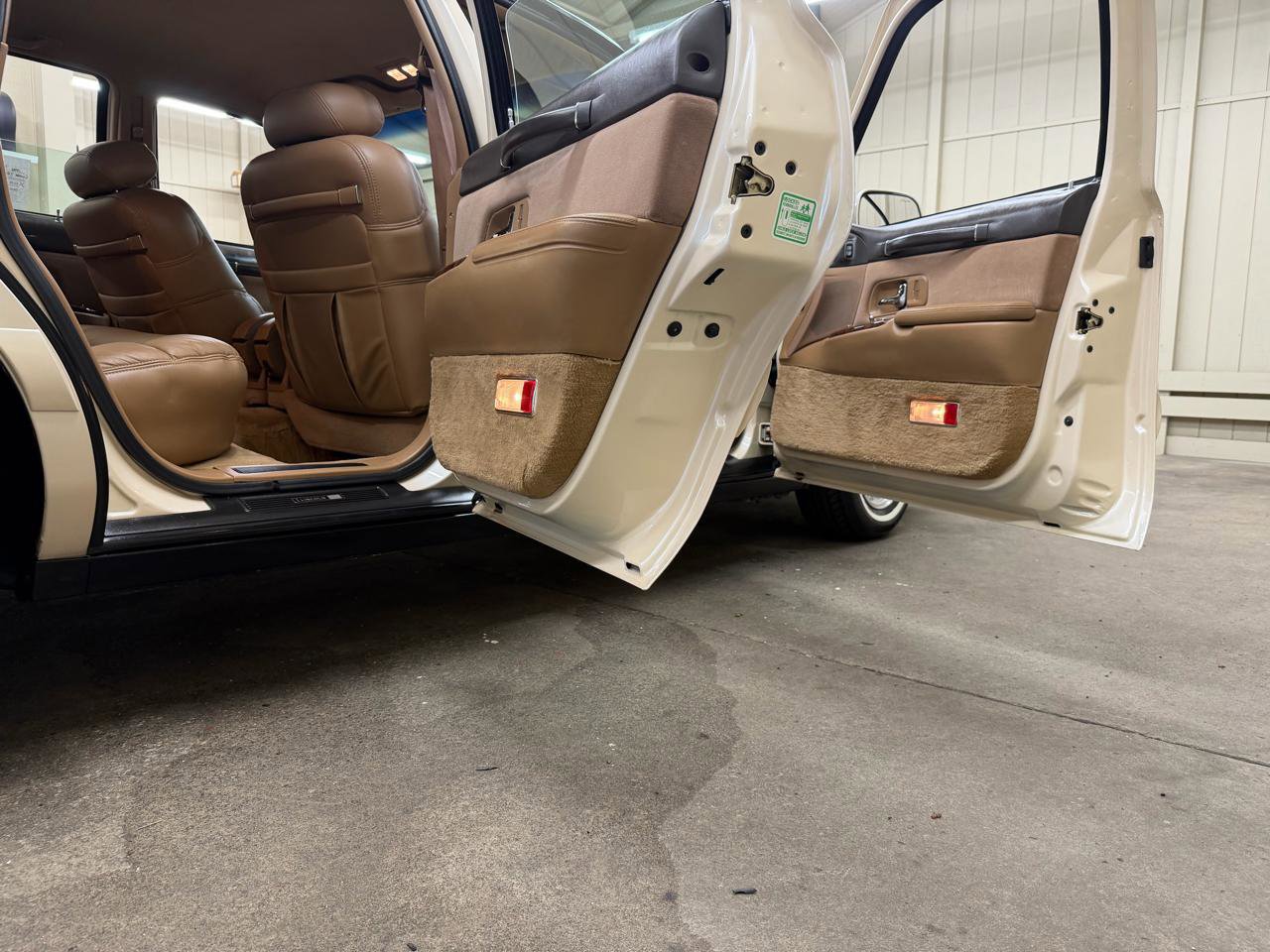 Used 1996 Lincoln Town Car Signature image 7