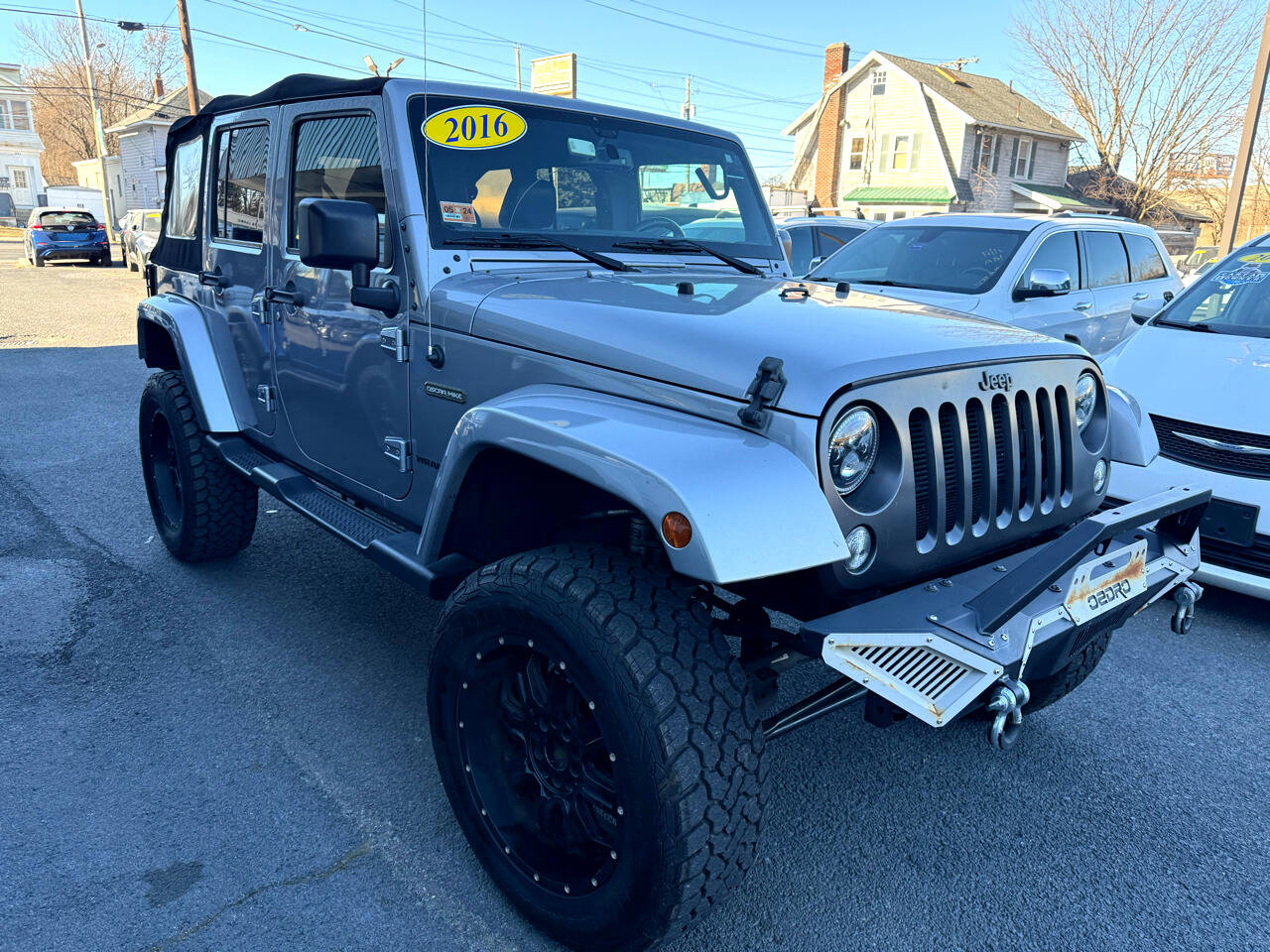 Used 2016 Jeep Wrangler Unlimited Sport image 3