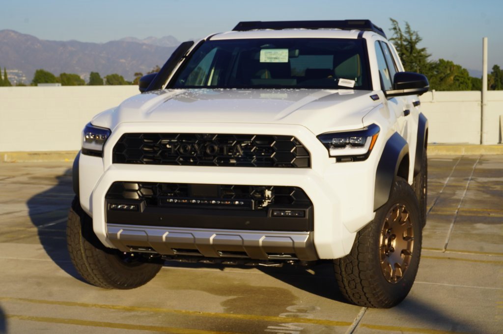 New 2025 Toyota 4Runner Trailhunter image 2