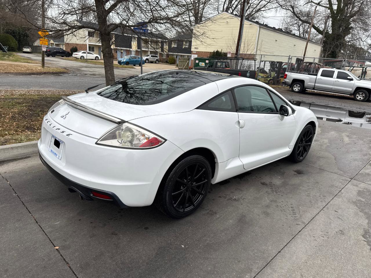 Used 2012 Mitsubishi Eclipse GS image 4