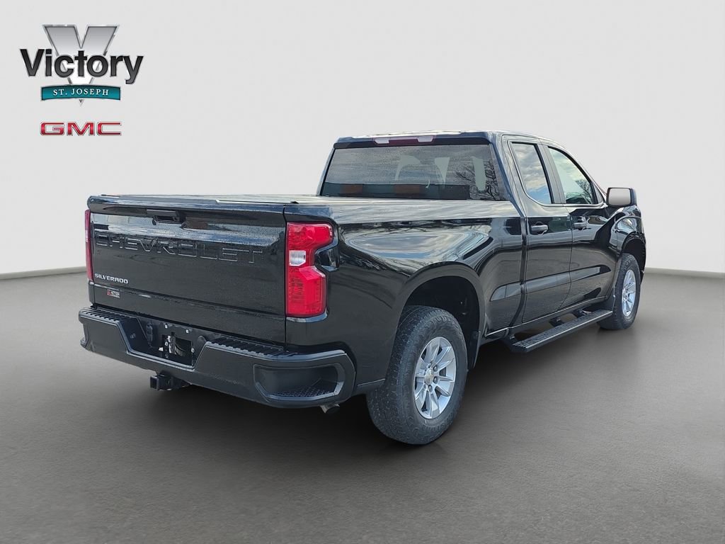 Used 2023 Chevrolet Silverado 1500 W/T w/ Trailering Package image 17