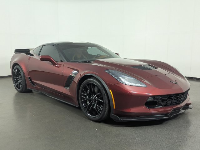 Used 2019 Chevrolet Corvette Z06 RWD image 2