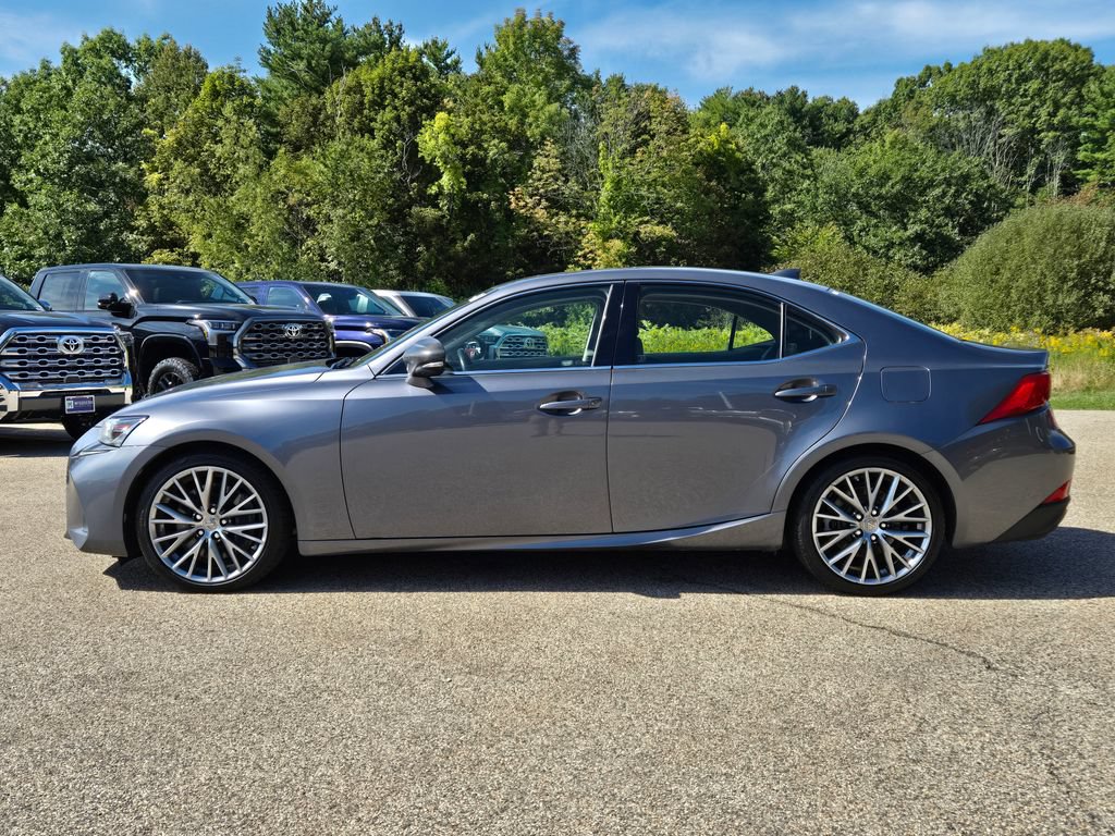 Used 2017 Lexus IS 300 AWD image 2