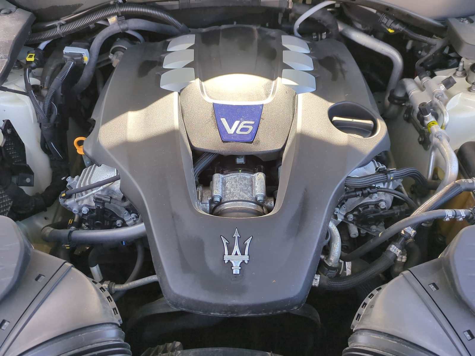 Used 2019 Maserati Levante S GranLusso image 15