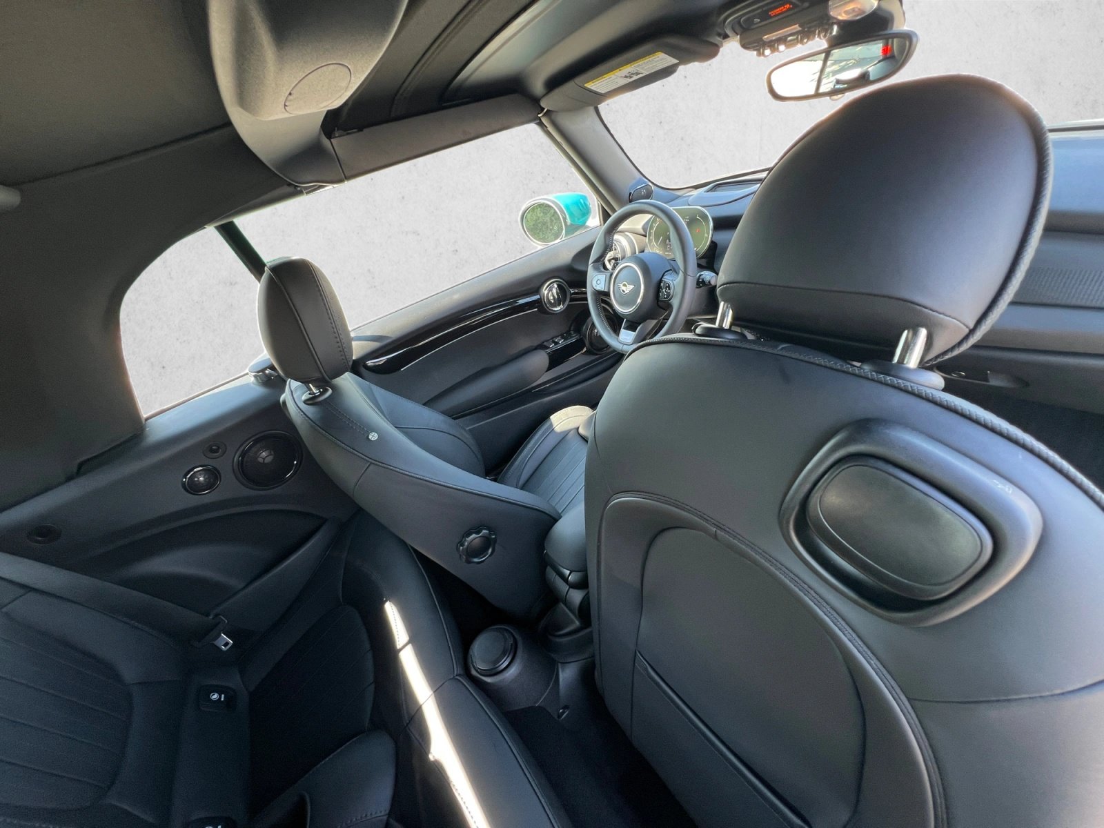 Used 2024 MINI Cooper S w/ Seaside Edition FWD image 26