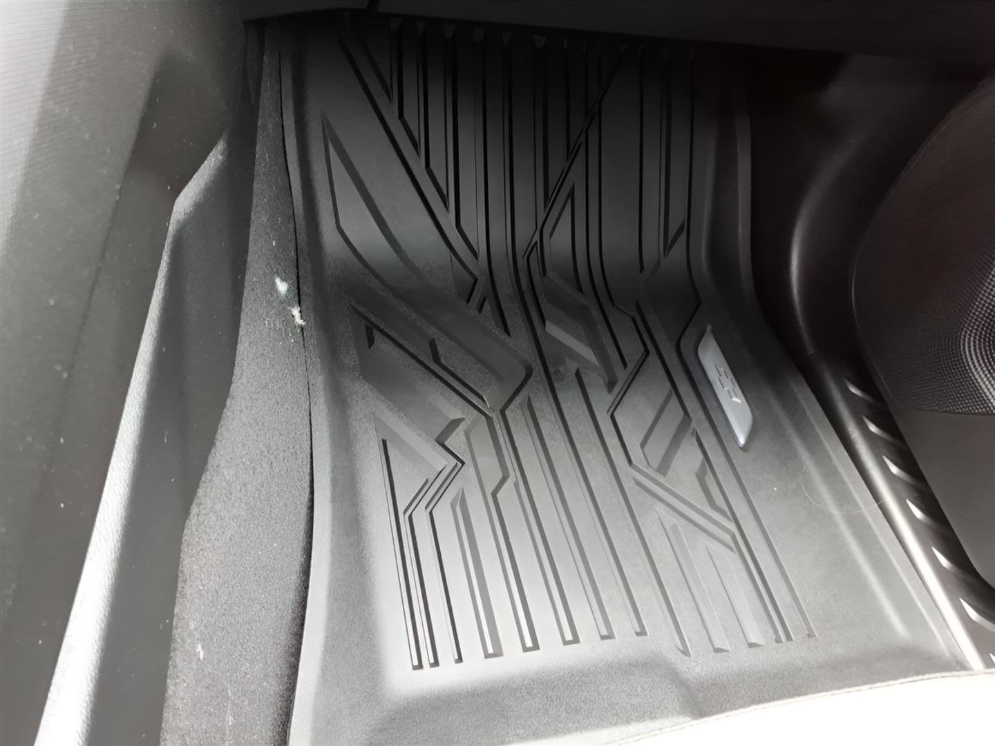 New 2026 Chevrolet Colorado W/T w/ WT Custom Package image 25