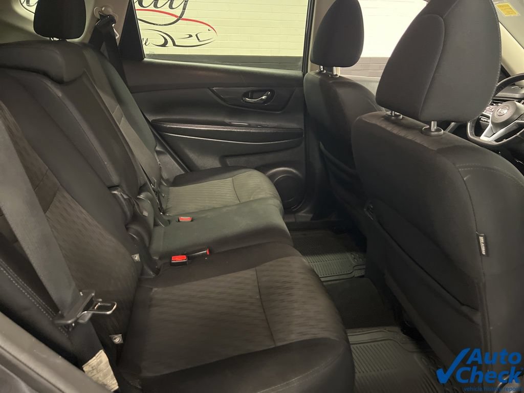 Used 2018 Nissan Rogue SV AWD/4WD image 42