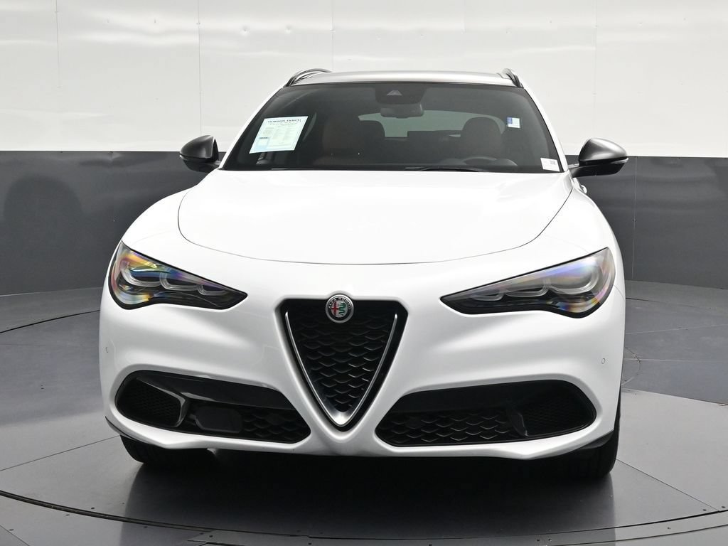 Used 2024 Alfa Romeo Stelvio Ti w/ Active Assist Plus Package AWD/4WD image 6