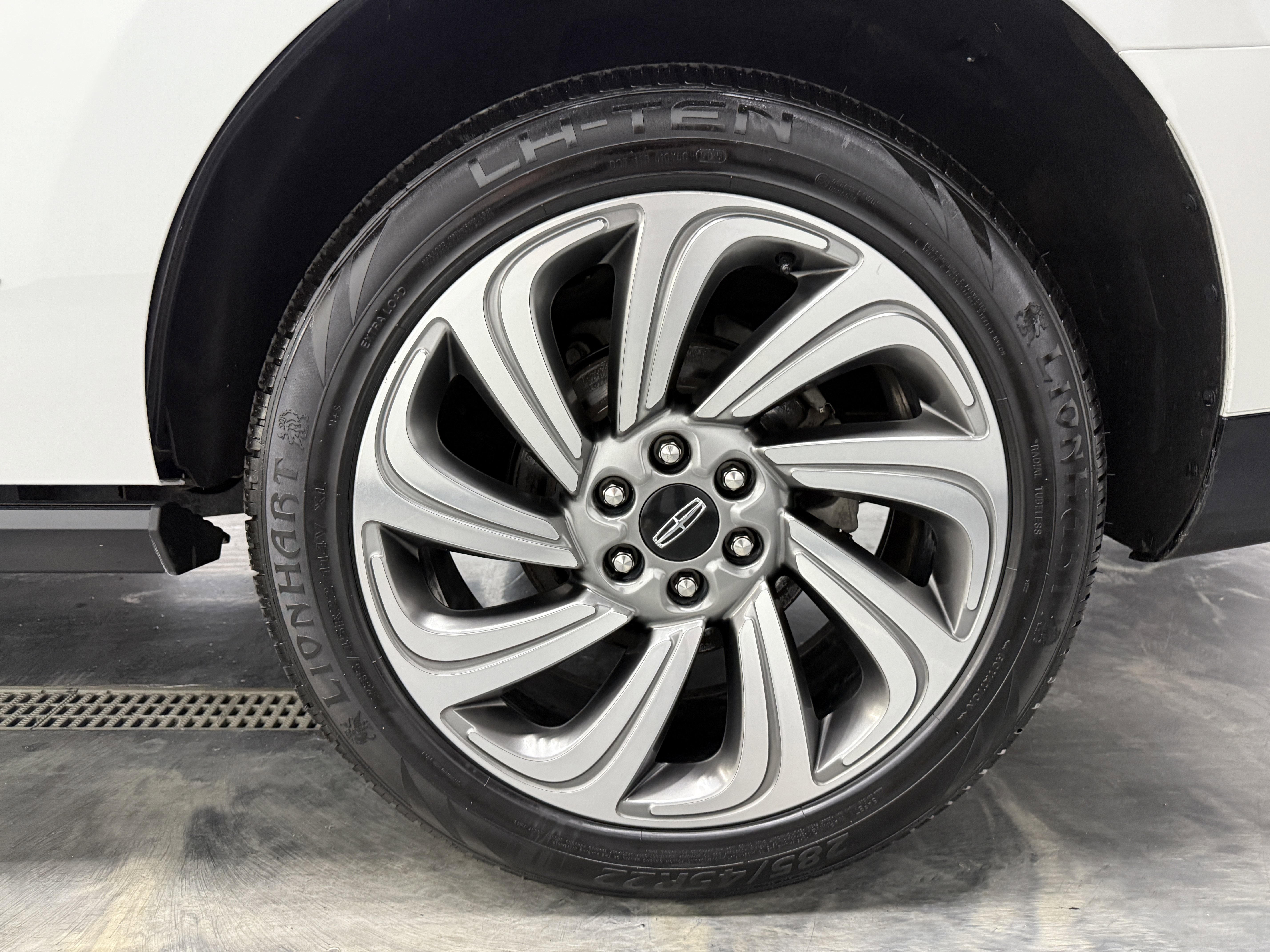 Used 2022 Lincoln Navigator Reserve w/ Equipment Group 201A image 36