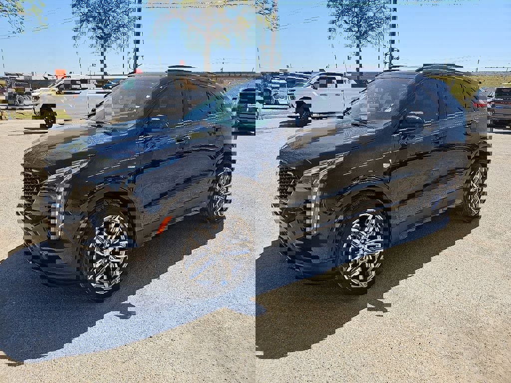 Used 2019 Cadillac XT4 Sport image 2