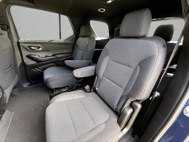 Used 2023 Chevrolet Traverse LT FWD image 28
