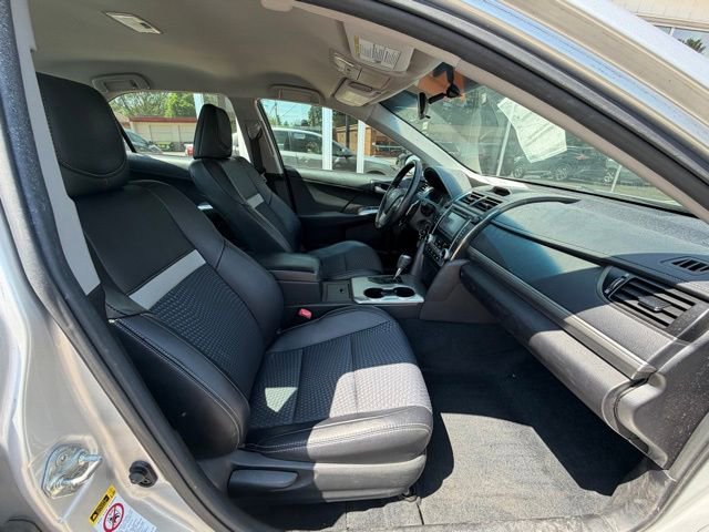Used 2013 Toyota Camry SE FWD image 11