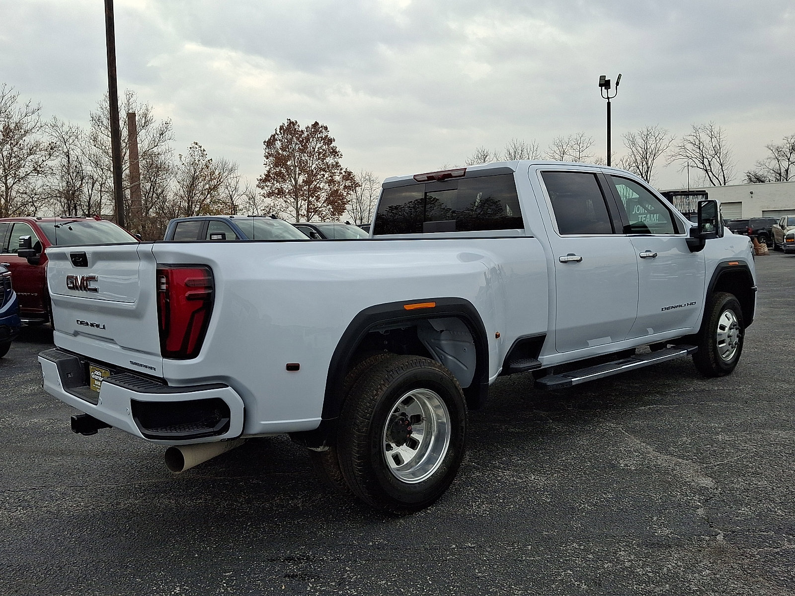 New 2026 GMC Sierra 3500 Denali w/ Denali Reserve Package image 8