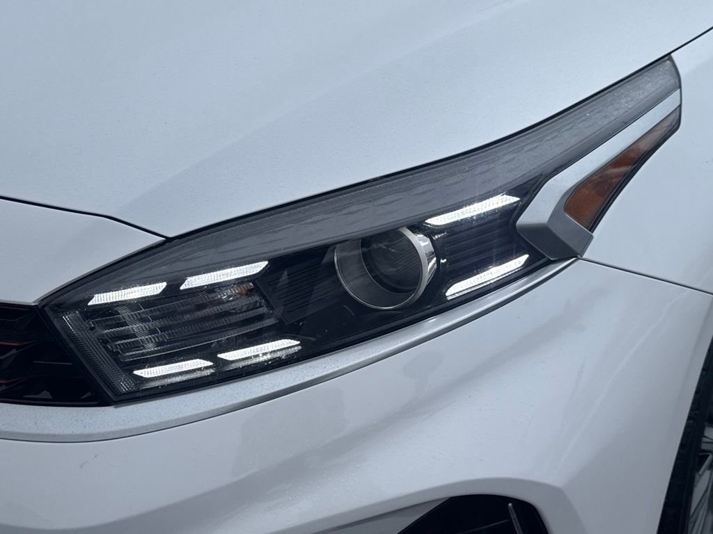 Used 2022 Kia Forte GT-Line w/ GT-Line Premium Package image 17