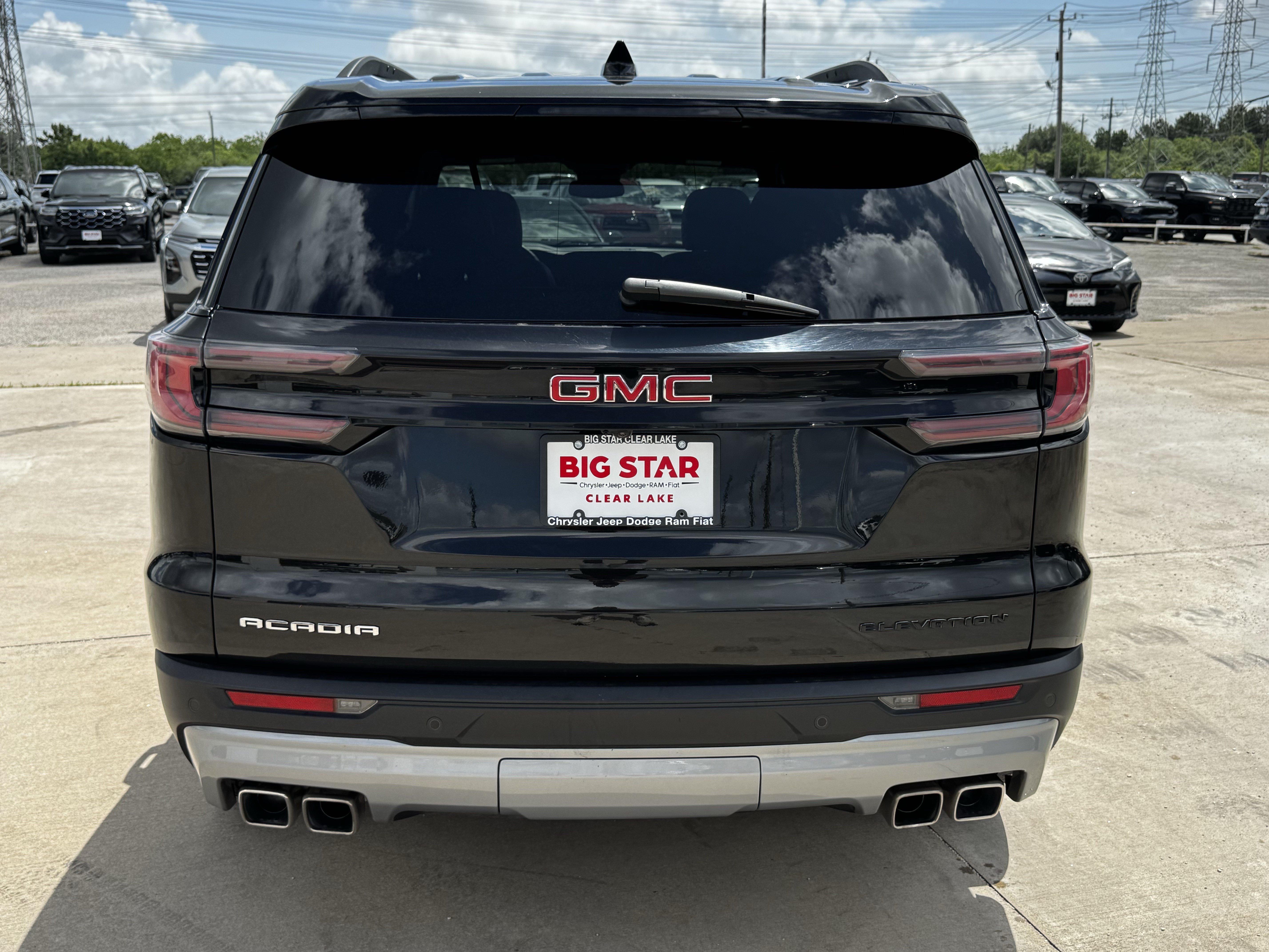 Used 2024 GMC Acadia Elevation FWD image 9
