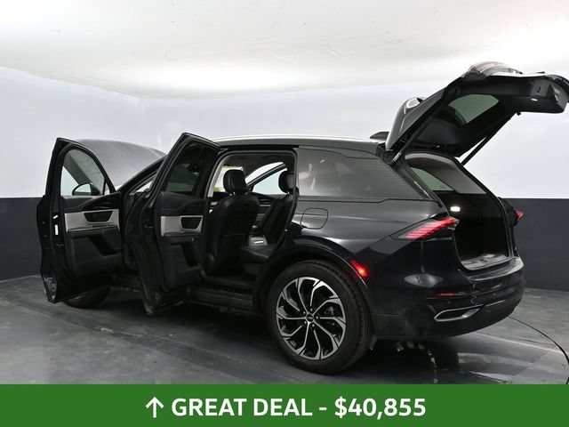 Used 2024 Lincoln Nautilus Reserve AWD/4WD image 53