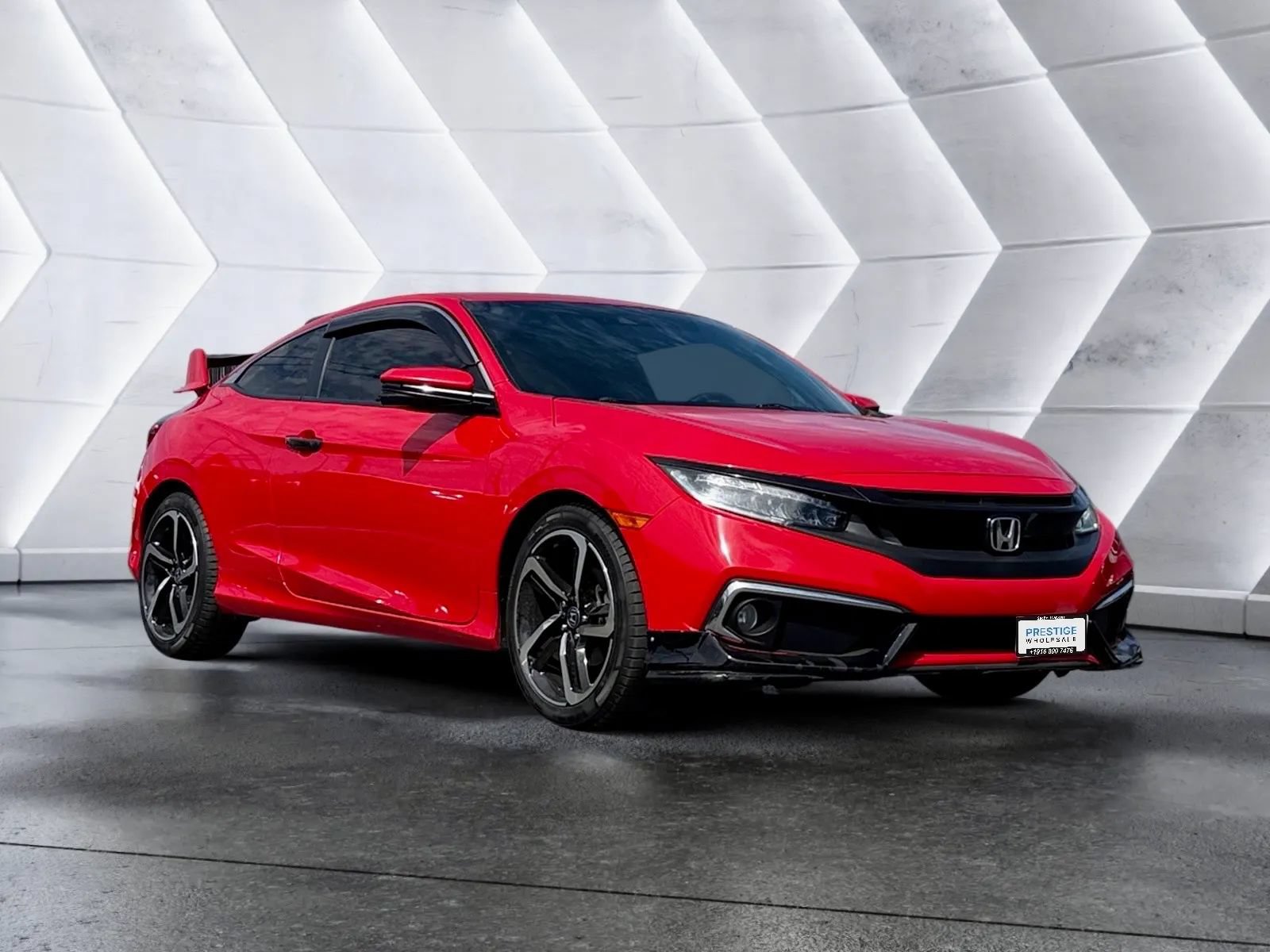 Used 2019 Honda Civic Touring image 3