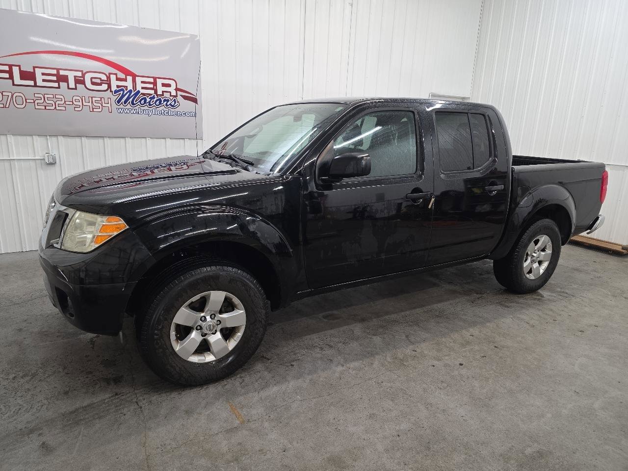 Used 2012 Nissan Frontier SV image 3