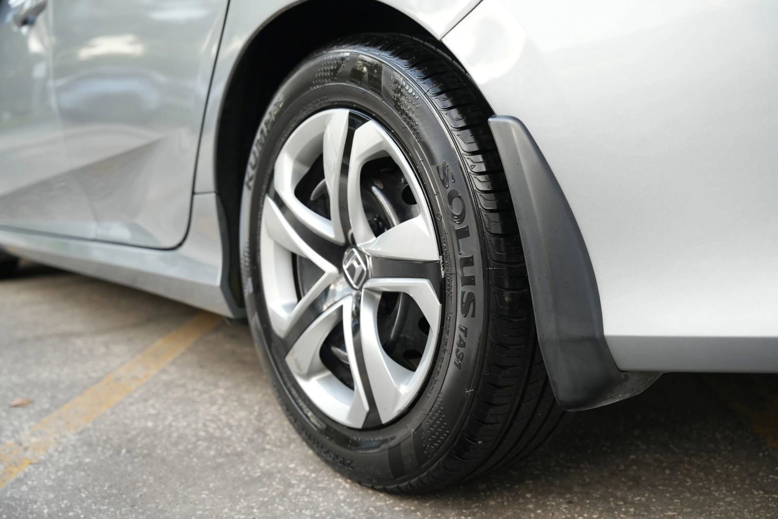 Used 2018 Honda Civic LX image 17