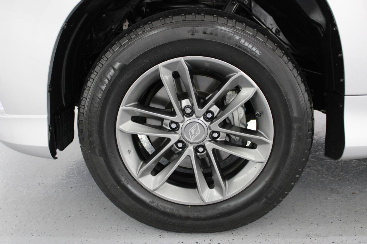 Used 2014 Lexus GX 460 w/ Premium Package image 81