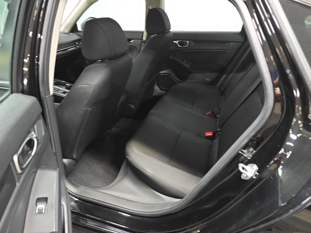Used 2023 Honda Civic EX image 31