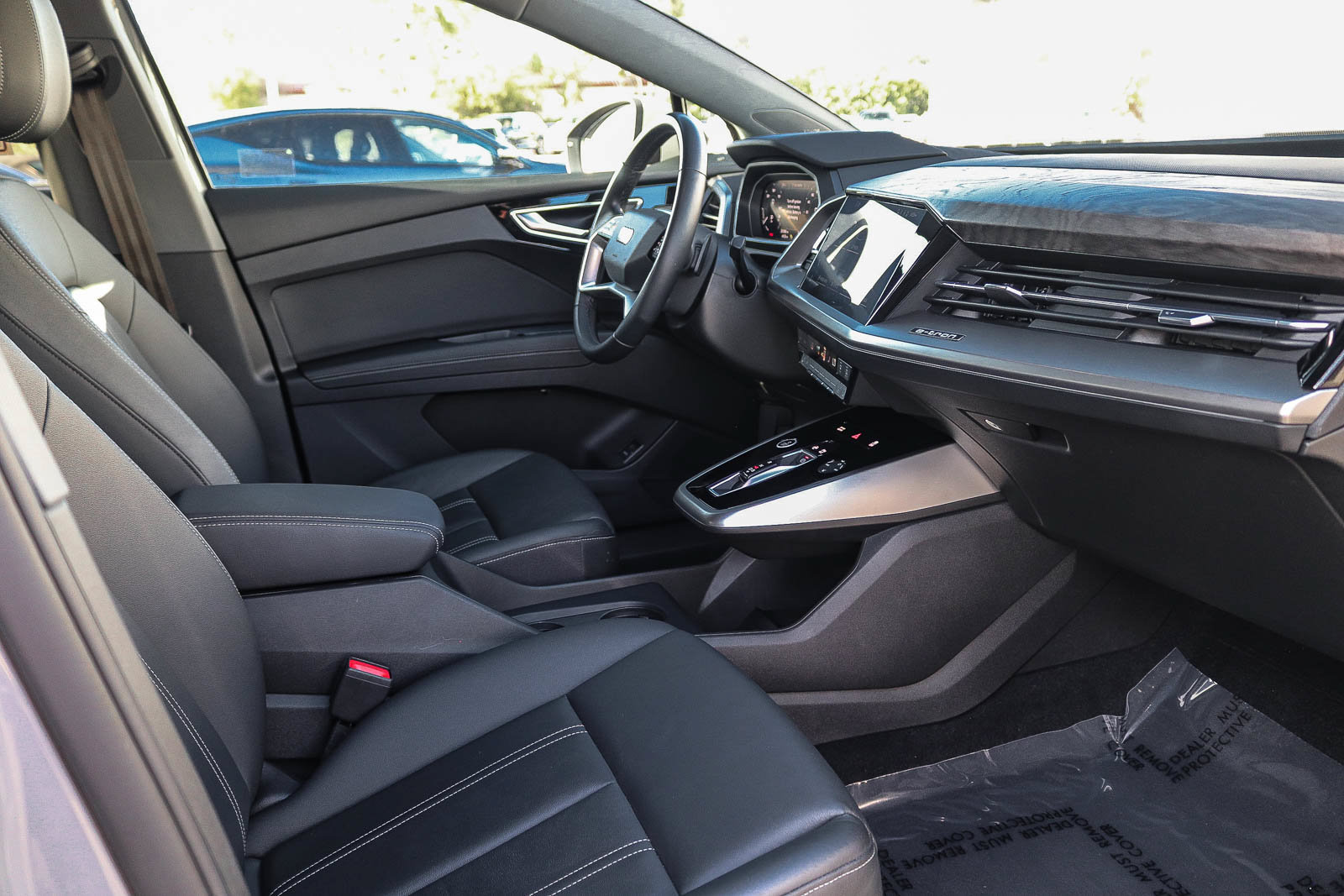 Used 2023 Audi Q4 e-tron Premium Plus w/ Premium Plus RWD image 17