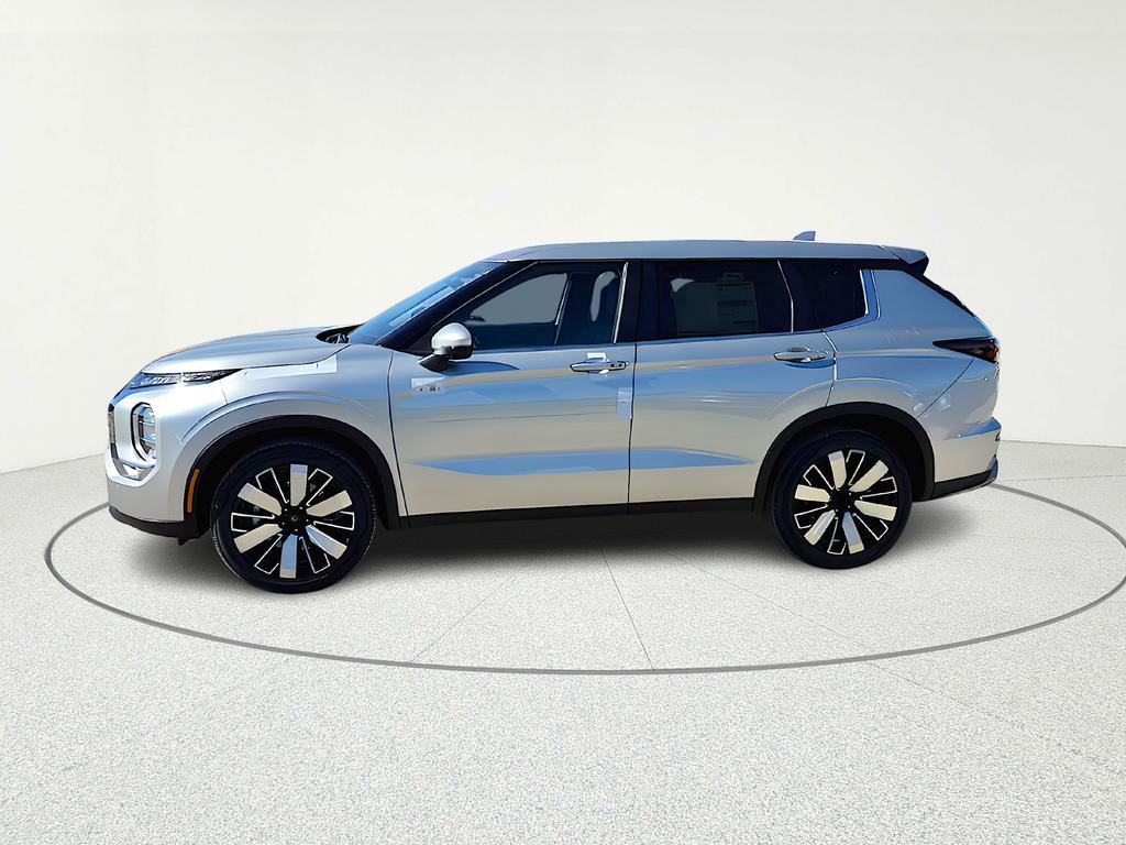 New 2026 Mitsubishi Outlander SE image 3