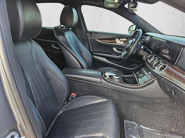 Used 2020 Mercedes-Benz E 350 4MATIC Sedan image 25