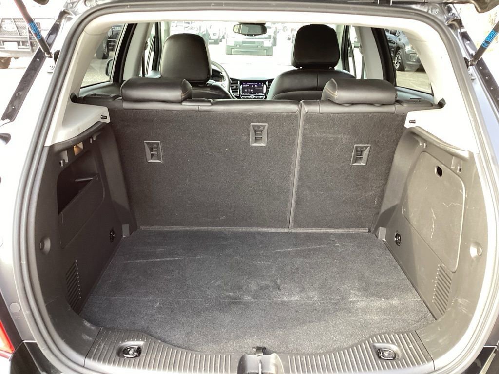 Used 2021 Chevrolet Trax LT w/ Premium Seat Package image 10