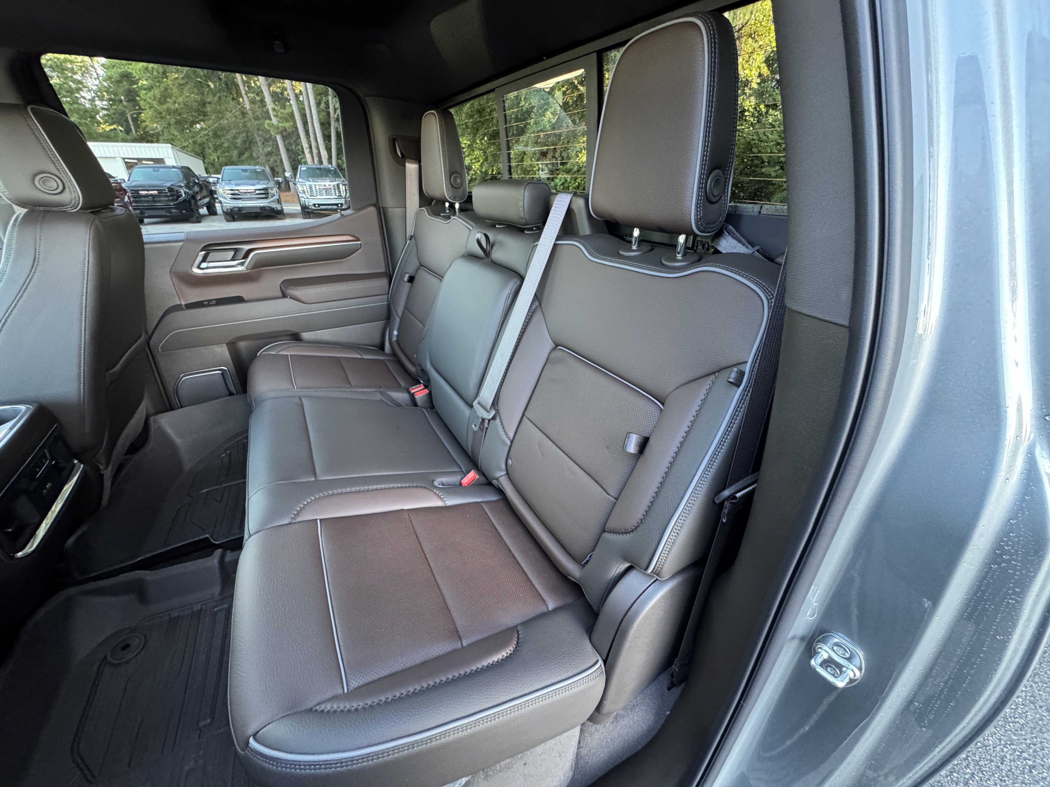 New 2026 GMC Sierra 1500 Denali w/ Denali Reserve Package image 23