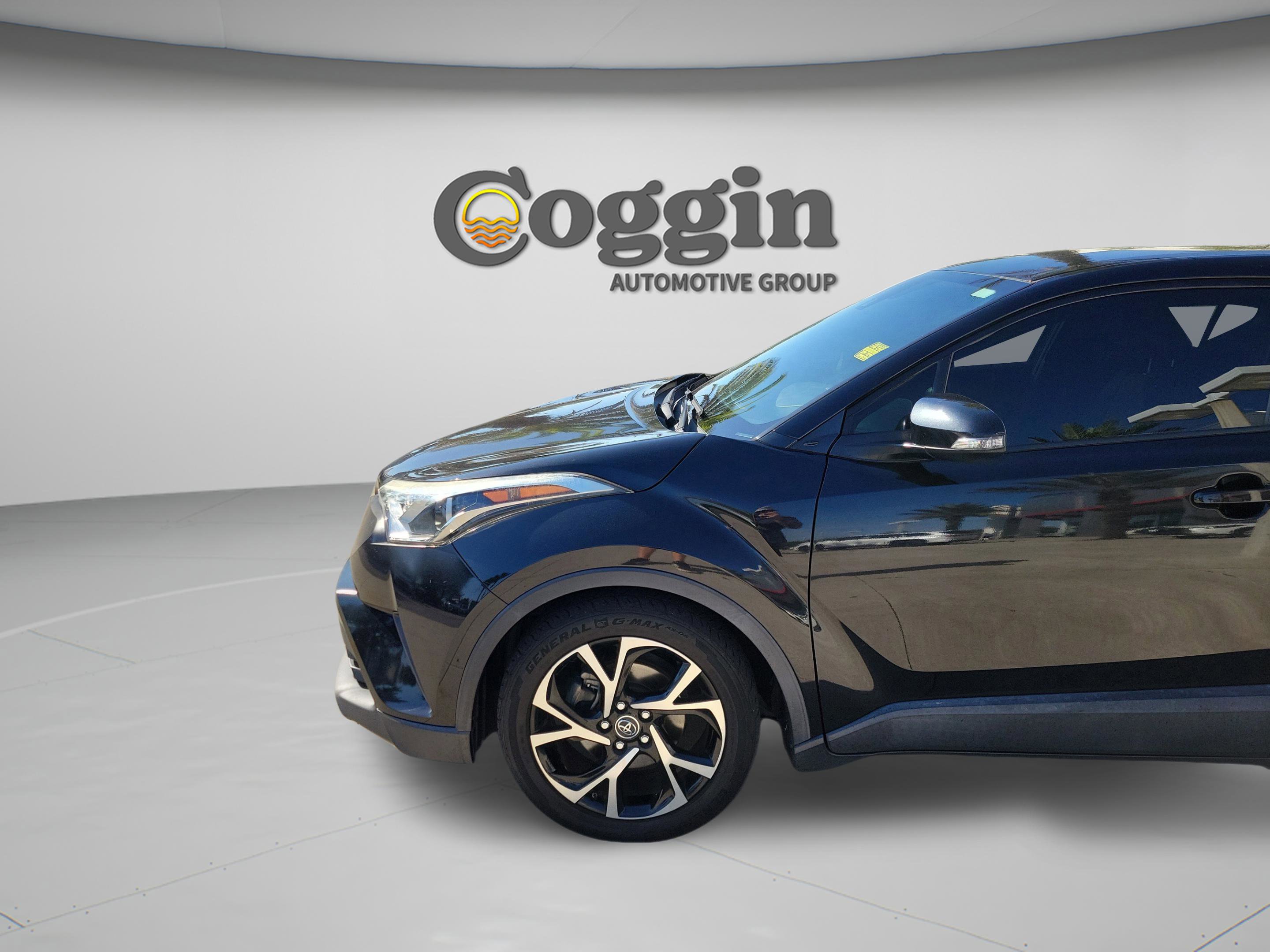 Used 2018 Toyota C-HR XLE FWD image 32