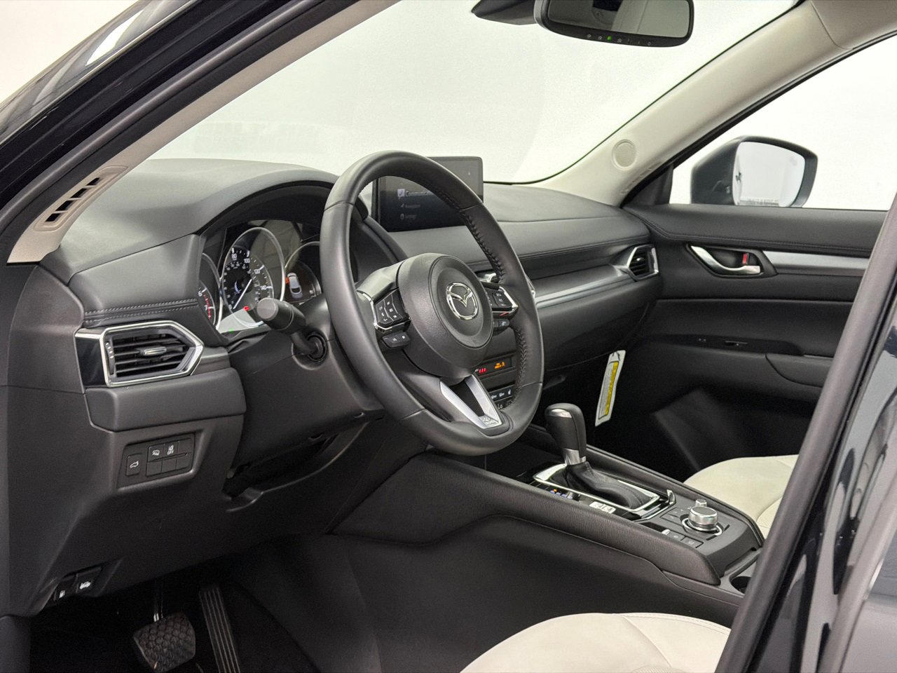 Certified 2025 MAZDA CX-5 AWD 2.5 S w/ Preferred Package image 15