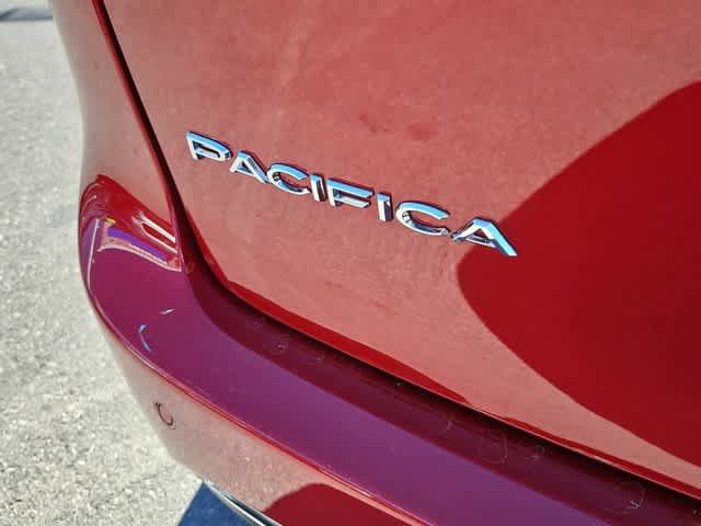 New 2026 Chrysler Pacifica Limited AWD/4WD image 12
