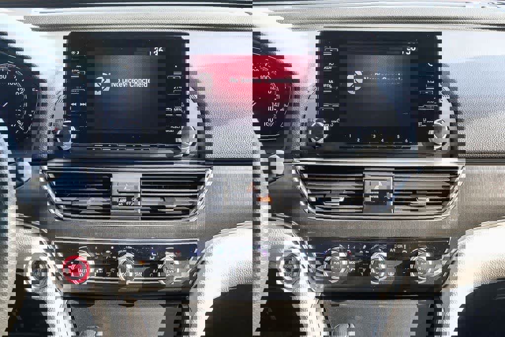 Used 2018 Honda Accord LX image 12