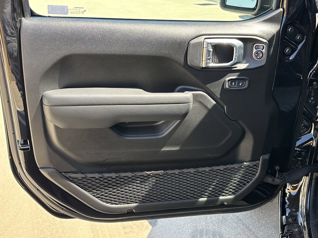 New 2026 Jeep Gladiator Sport AWD/4WD image 12