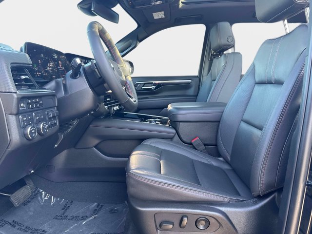 Used 2025 Chevrolet Tahoe RST w/ RST Capability Package AWD/4WD image 17