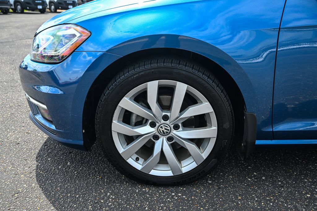Used 2019 Volkswagen Golf SE FWD image 12