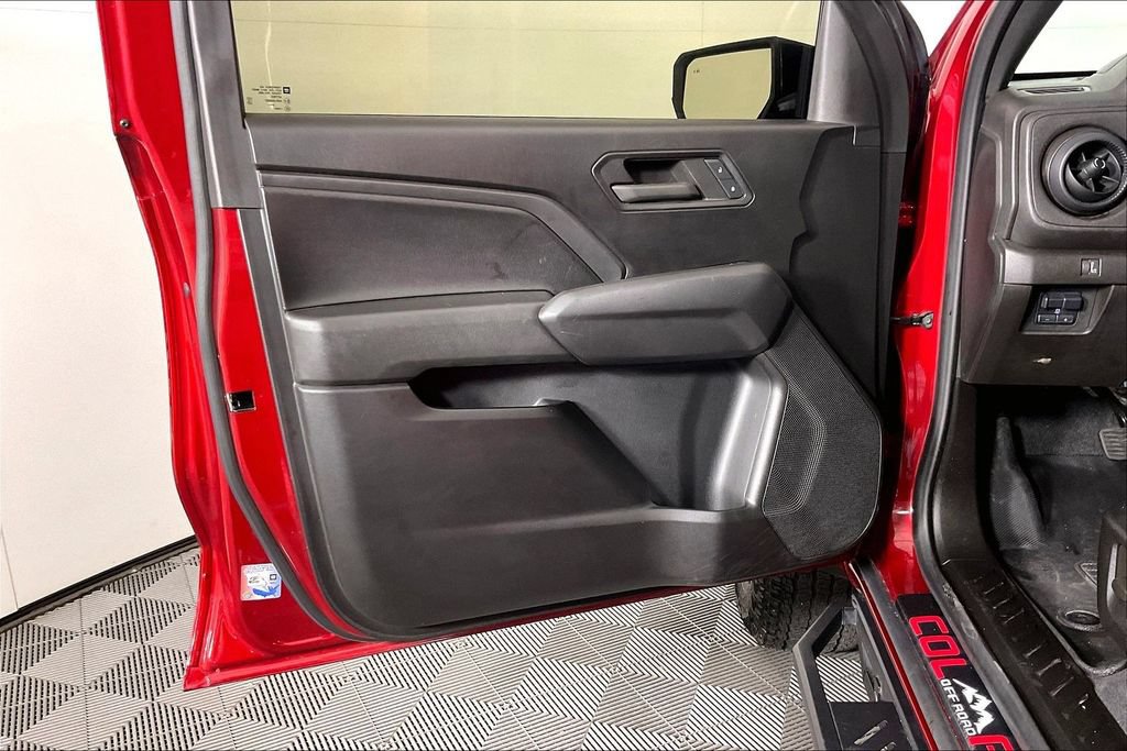 Used 2023 Chevrolet Colorado Trail Boss w/ Technology Package AWD/4WD image 19