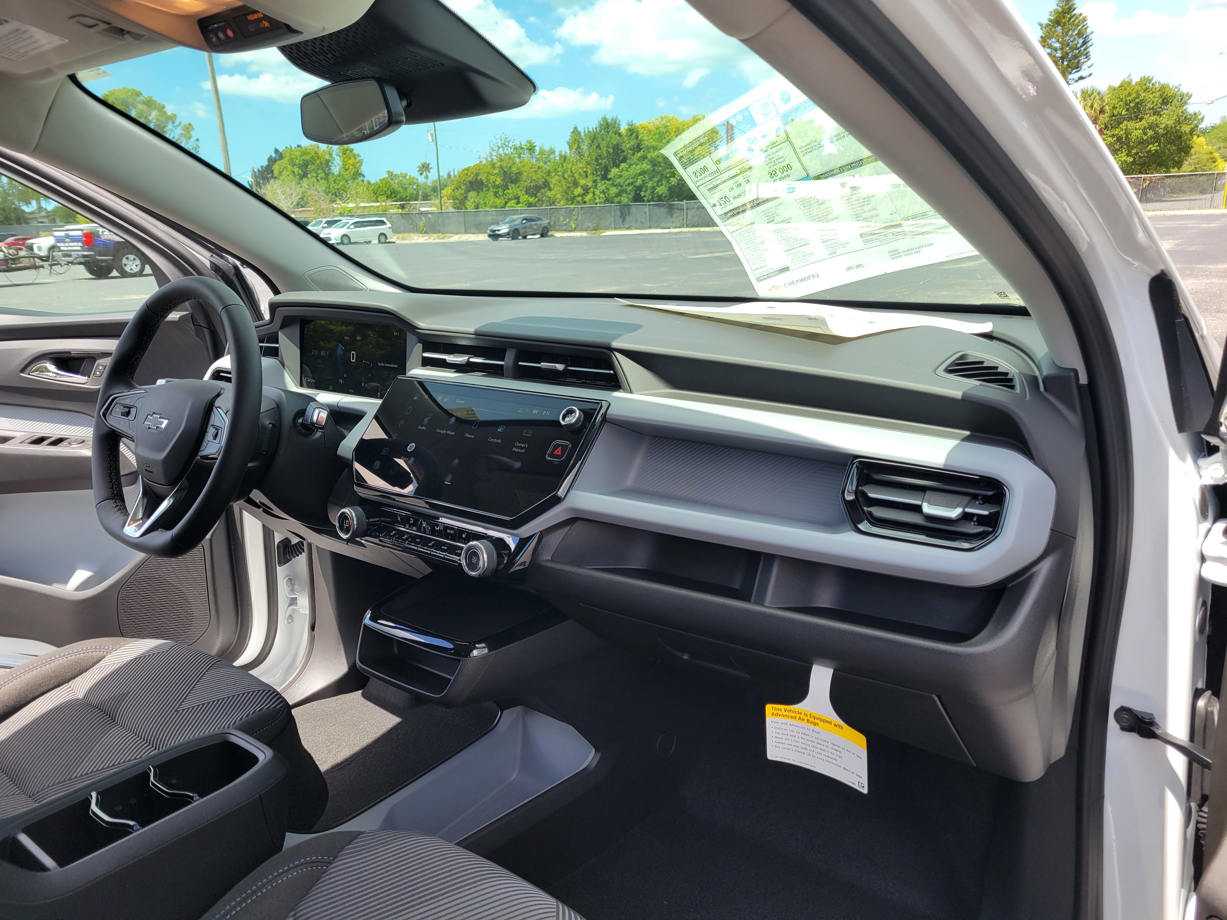 New 2027 Chevrolet Bolt LT w/ Comfort Package FWD image 27