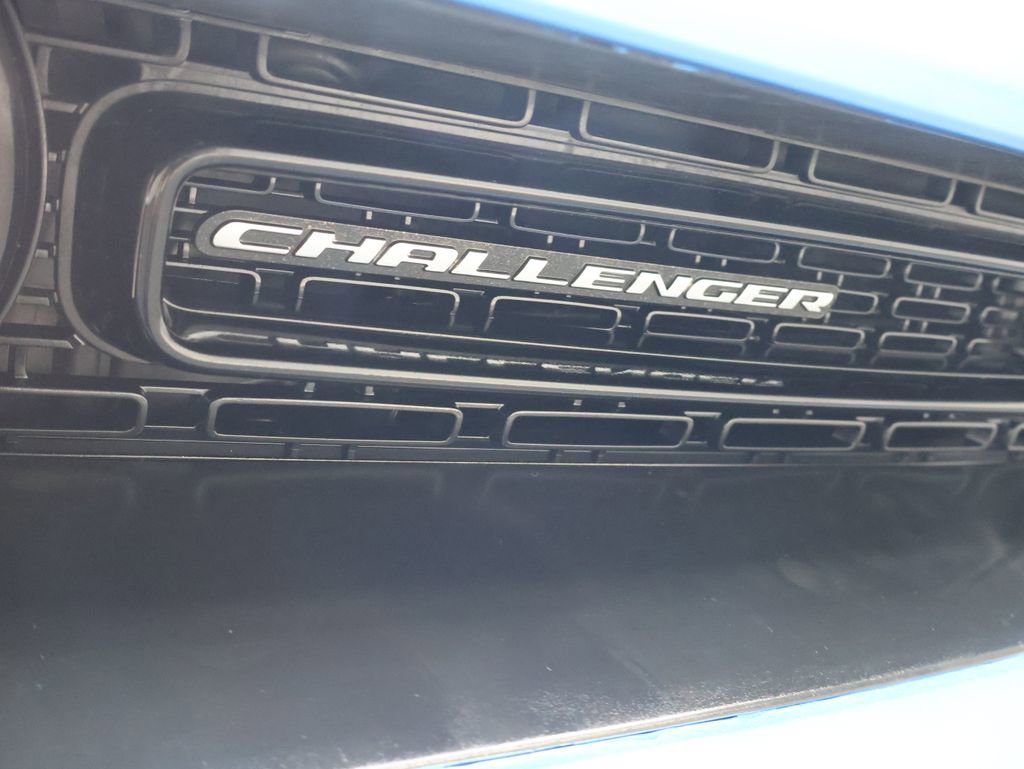 Used 2016 Dodge Challenger R/T Scat Pack w/ Leather Interior Group image 27