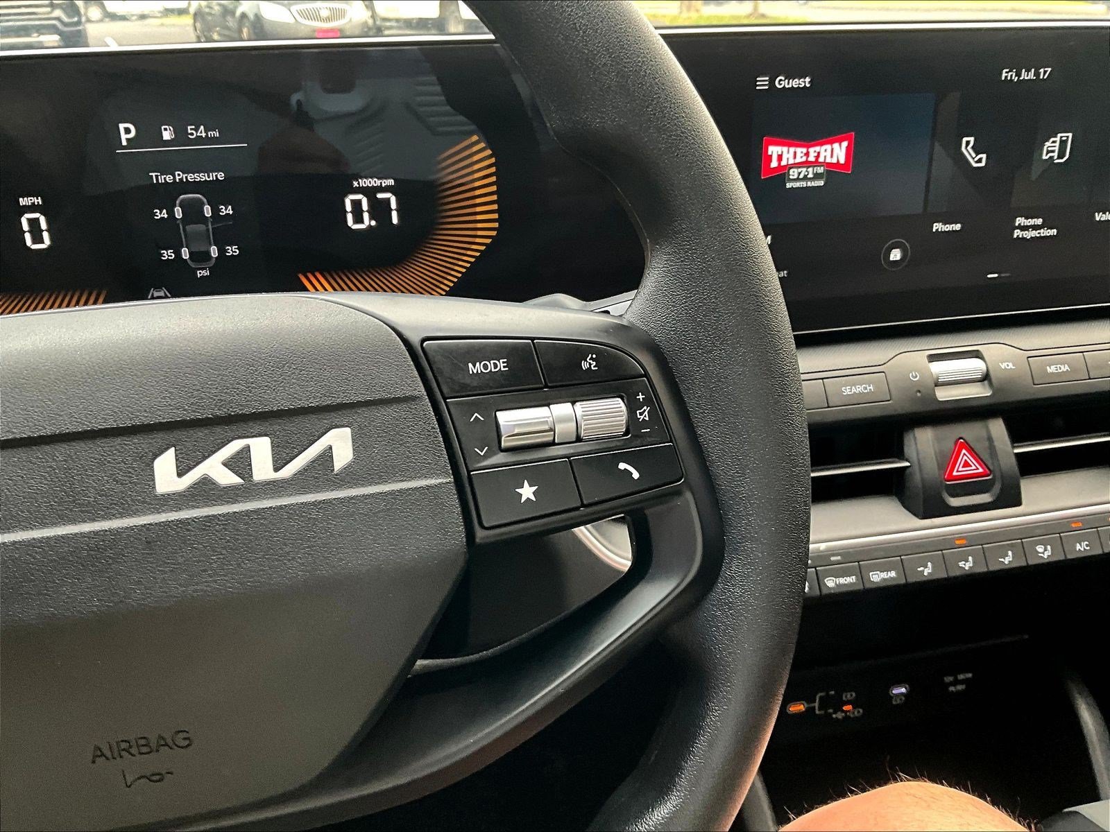 Used 2025 Kia K4 FWD image 12