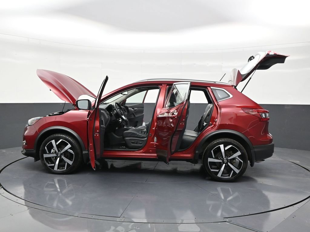 Used 2022 Nissan Rogue Sport SL w/ Premium Package FWD image 31